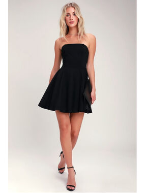 NWT Lulus About a Twirl Black Strapless Skater Dress